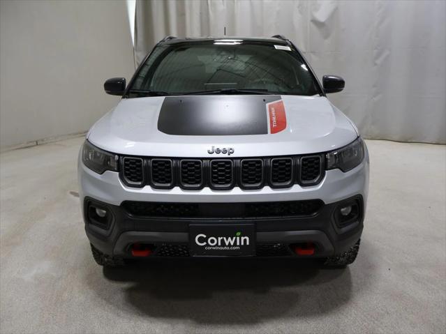 2025 Jeep Compass COMPASS TRAILHAWK 4X4