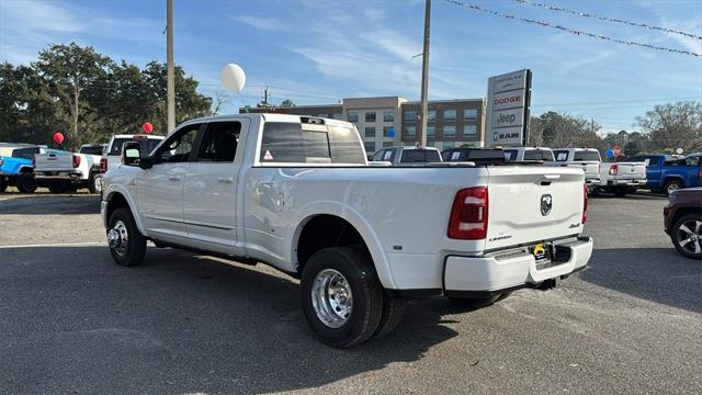 2024 RAM Ram 3500 RAM 3500 LIMITED CREW CAB 4X4 8 BOX