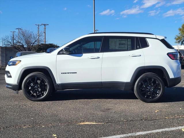 2025 Jeep Compass COMPASS LATITUDE 4X4