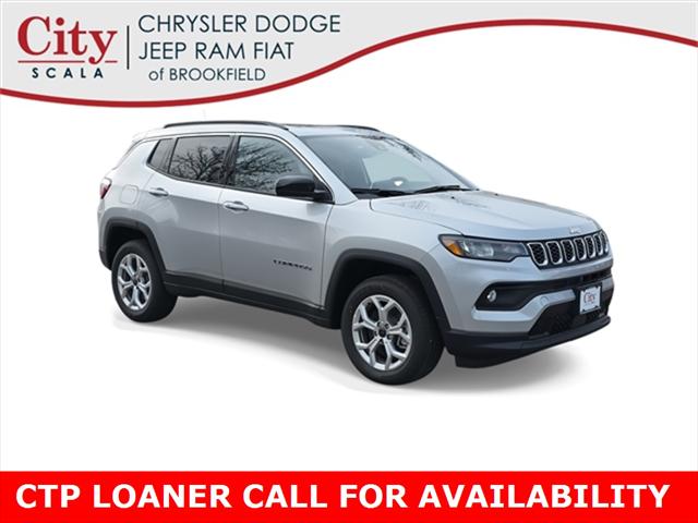 2025 Jeep Compass COMPASS LATITUDE 4X4