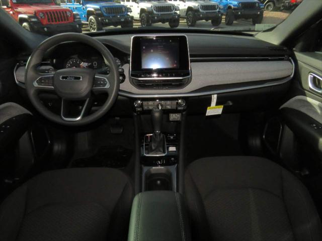 2025 Jeep Compass COMPASS SPORT 4X4