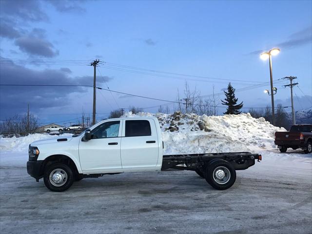 2024 RAM Ram 3500 Chassis Cab RAM 3500 TRADESMAN CREW CAB CHASSIS 4X4 60 CA