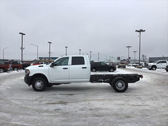 2024 RAM Ram 3500 Chassis Cab RAM 3500 TRADESMAN CREW CAB CHASSIS 4X4 60 CA