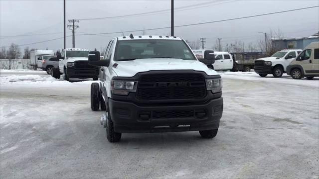 2024 RAM Ram 3500 Chassis Cab RAM 3500 TRADESMAN CREW CAB CHASSIS 4X4 60 CA