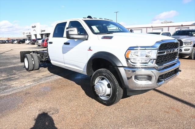 2024 RAM Ram 5500 Chassis Cab RAM 5500 TRADESMAN CHASSIS CREW CAB 4X4 84 CA