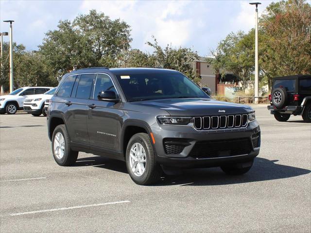 2025 Jeep Grand Cherokee GRAND CHEROKEE LAREDO X 4X2