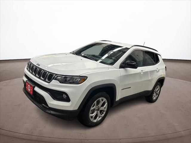 2025 Jeep Compass COMPASS LATITUDE 4X4