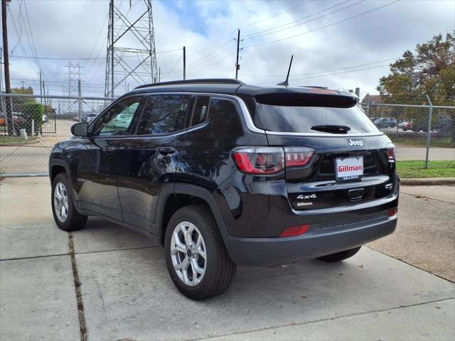2025 Jeep Compass COMPASS LATITUDE 4X4
