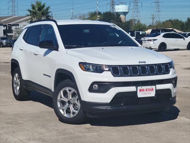 2025 Jeep Compass COMPASS LATITUDE 4X4