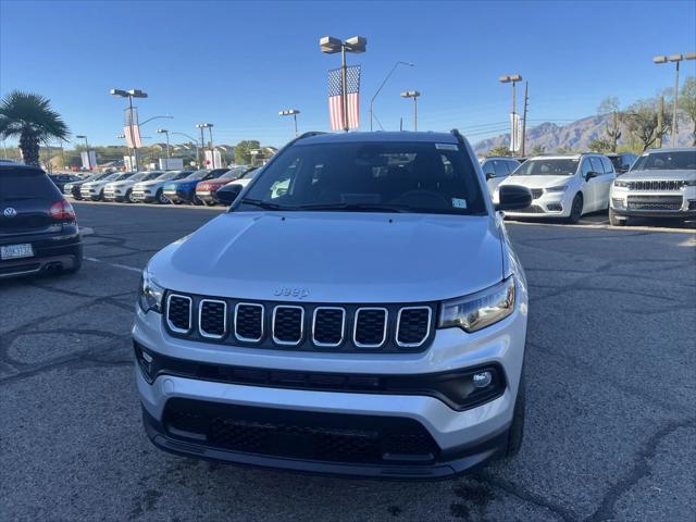 2025 Jeep Compass COMPASS LATITUDE 4X4