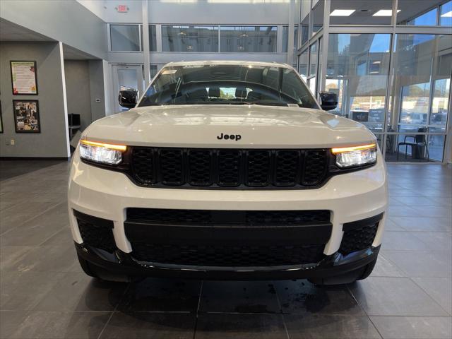 2025 Jeep Grand Cherokee GRAND CHEROKEE L ALTITUDE X 4X2