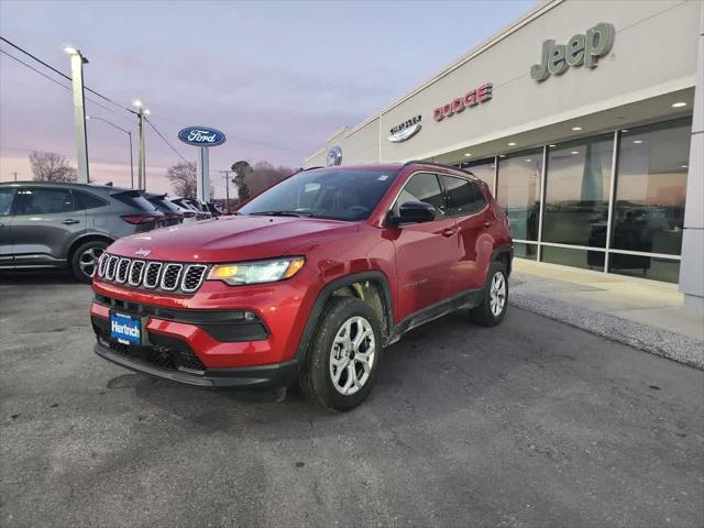 2025 Jeep Compass COMPASS LATITUDE 4X4