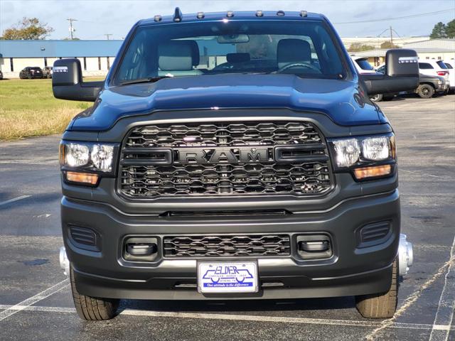 2024 RAM Ram 3500 RAM 3500 TRADESMAN CREW CAB 4X4 8 BOX