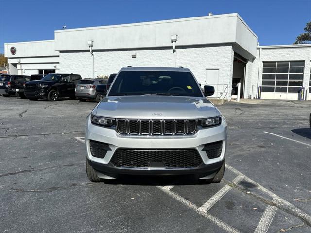 2025 Jeep Grand Cherokee GRAND CHEROKEE LAREDO X 4X2