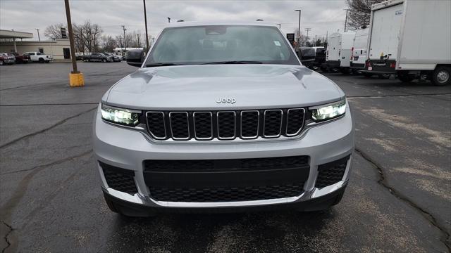 2025 Jeep Grand Cherokee GRAND CHEROKEE L LAREDO X 4X4