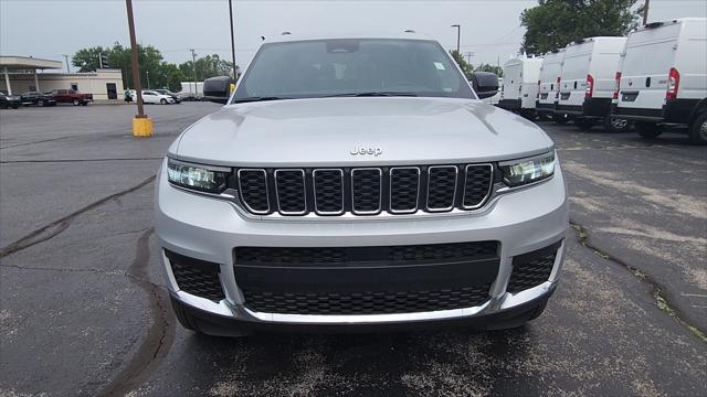 2025 Jeep Grand Cherokee GRAND CHEROKEE L LAREDO X 4X4