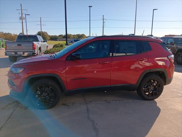 2025 Jeep Compass COMPASS LATITUDE 4X4