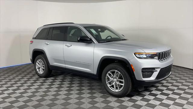 2025 Jeep Grand Cherokee GRAND CHEROKEE LAREDO X 4X2