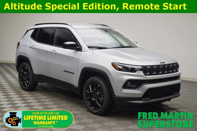 2025 Jeep Compass COMPASS LATITUDE 4X4