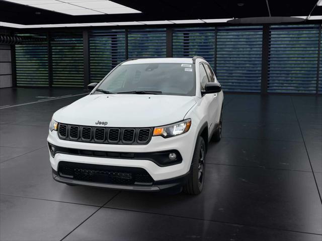 2025 Jeep Compass COMPASS LATITUDE 4X4