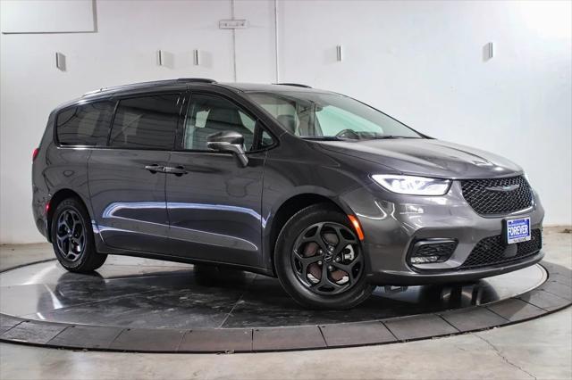 2021 Chrysler Pacifica Hybrid Touring L