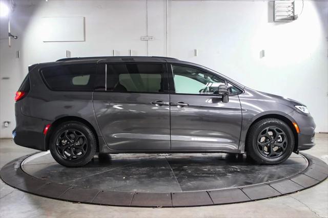 2021 Chrysler Pacifica Hybrid Touring L