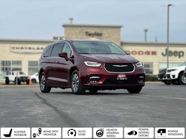 2022 Chrysler Pacifica Hybrid Touring L