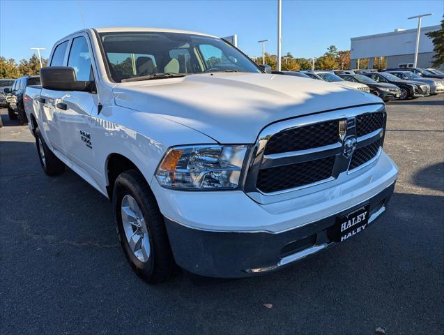 2022 RAM 1500 Classic SLT Crew Cab 4x2 57 Box