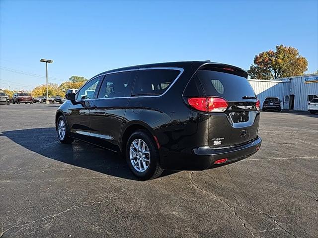 2022 Chrysler Voyager LX 2022 Chrysler Voyager LX