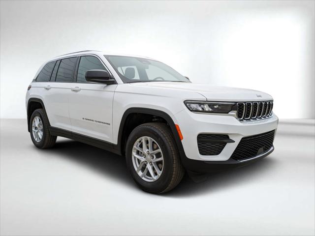 2025 Jeep Grand Cherokee GRAND CHEROKEE LAREDO X 4X2