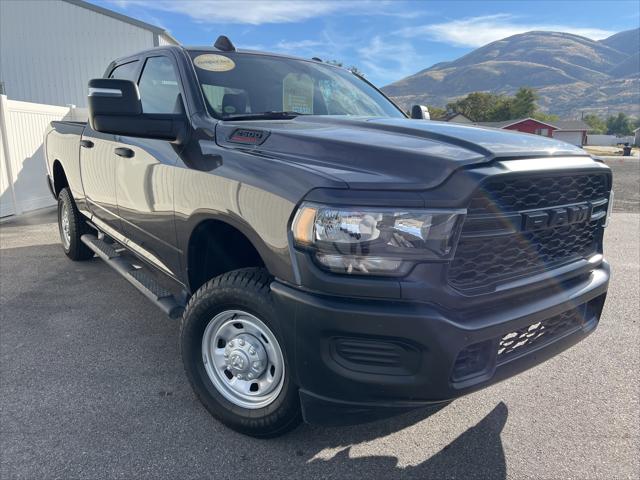 2024 RAM 2500 Tradesman Crew Cab 4x4 64 Box