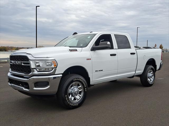 2022 RAM 2500 Tradesman Crew Cab 4x4 64 Box