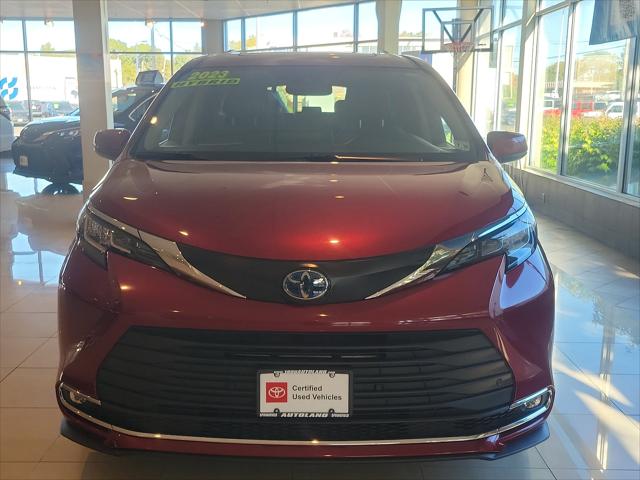 2023 Toyota Sienna XLE