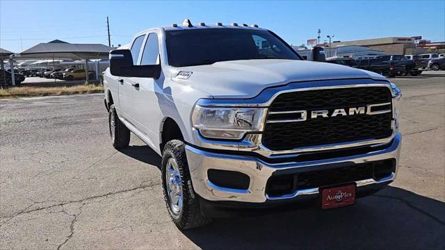 2023 RAM 2500 Tradesman Crew Cab 4x4 64 Box