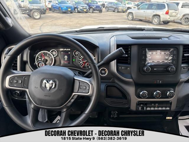 2024 RAM Ram 5500 Chassis Cab RAM 5500 TRADESMAN CHASSIS REGULAR CAB 4X4 84 CA