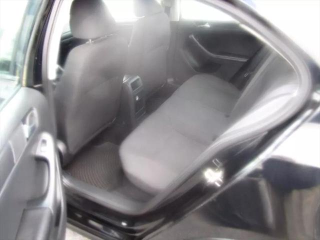 2015 Volkswagen Jetta 2.0L S