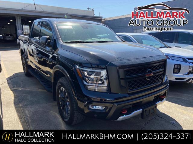 2022 Nissan TITAN Crew Cab PRO-4X 4x4