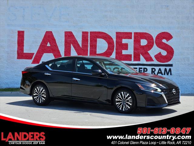 2023 Nissan Altima SV FWD