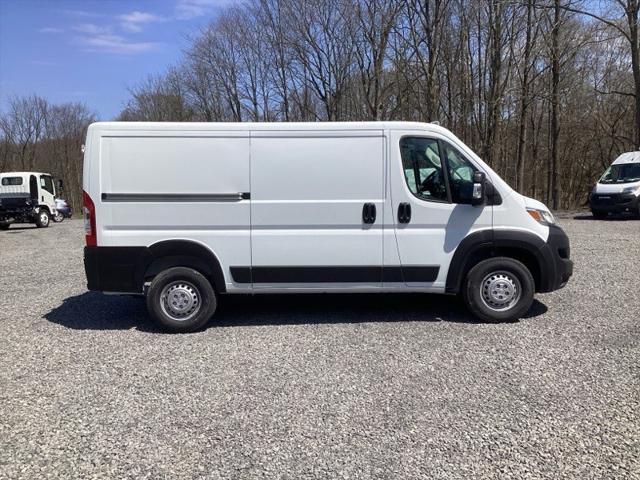 2023 RAM ProMaster 2500 Cargo Van Low Roof 136 WB 2