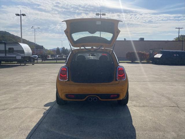 Used 2018 Mini Hardtop For Sale in Pikeville, KY