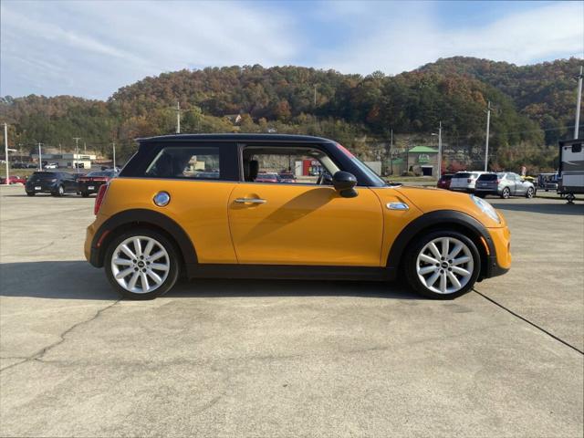 Used 2018 Mini Hardtop For Sale in Pikeville, KY