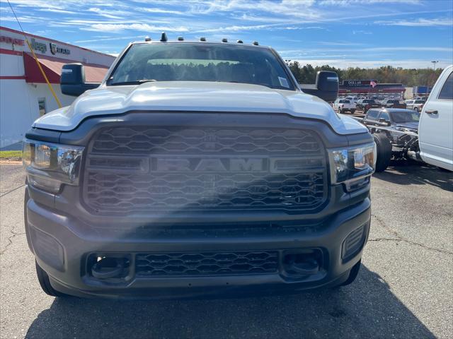 2024 RAM Ram 5500 Chassis Cab RAM 5500 TRADESMAN CHASSIS REGULAR CAB 4X2 84 CA