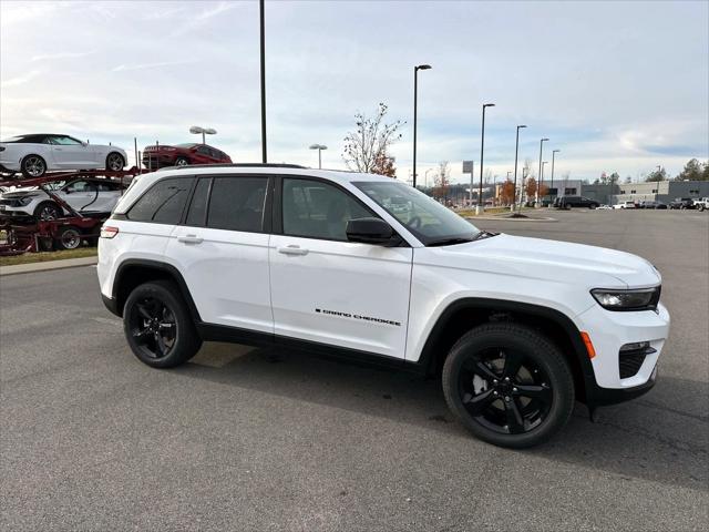 2025 Jeep Grand Cherokee GRAND CHEROKEE LIMITED 4X4