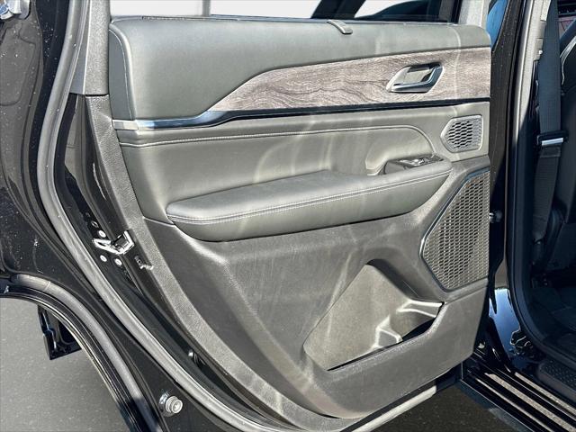 2025 Jeep Grand Cherokee Overland 4x4