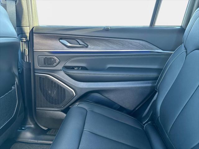 2025 Jeep Grand Cherokee Overland 4x4