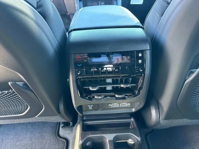 2025 Jeep Grand Cherokee Overland 4x4