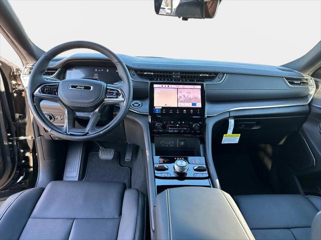 2025 Jeep Grand Cherokee Overland 4x4