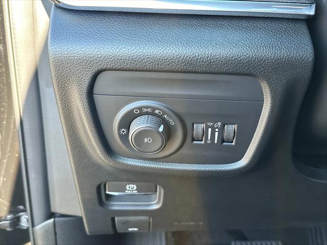 2025 Jeep Grand Cherokee Overland 4x4