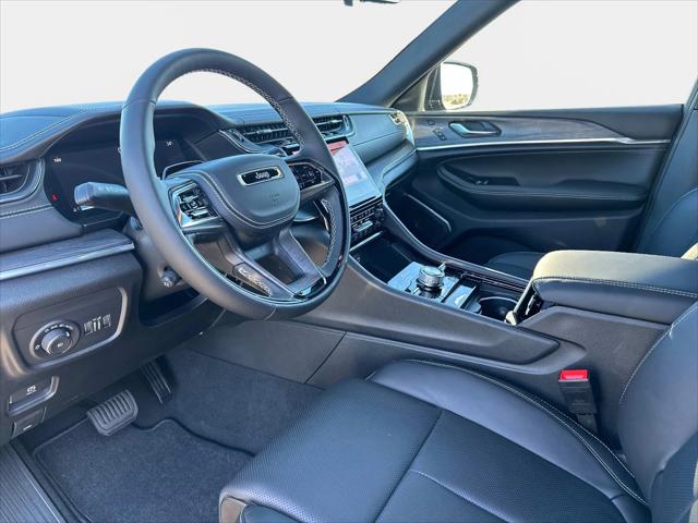 2025 Jeep Grand Cherokee Overland 4x4