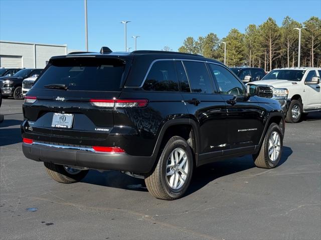 2025 Jeep Grand Cherokee GRAND CHEROKEE LAREDO X 4X4